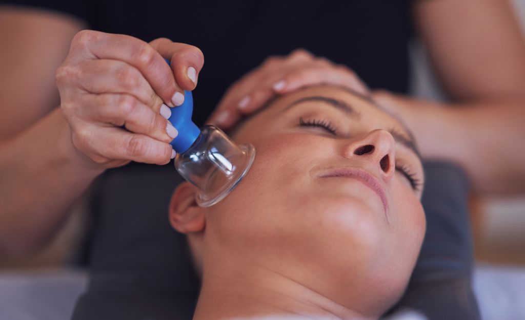 Face-cupping